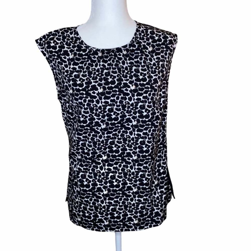 Van HEUSEN sleeveless animal print Top